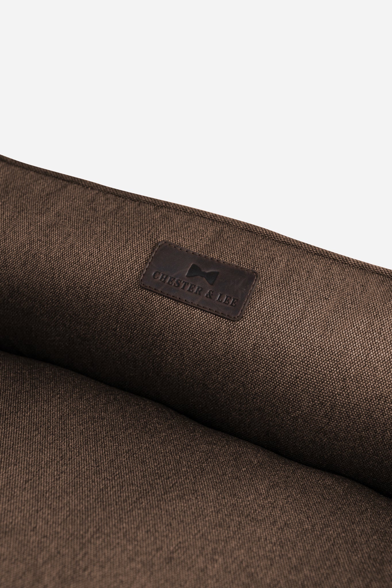 Chester & Lee Cotton Sleeper Dog Bed – Brown