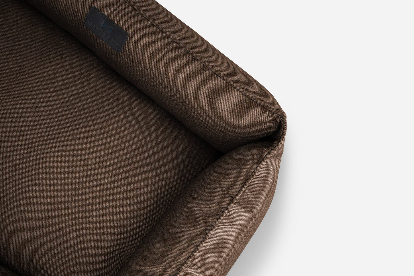 Chester & Lee Cotton Sleeper Dog Bed – Brown