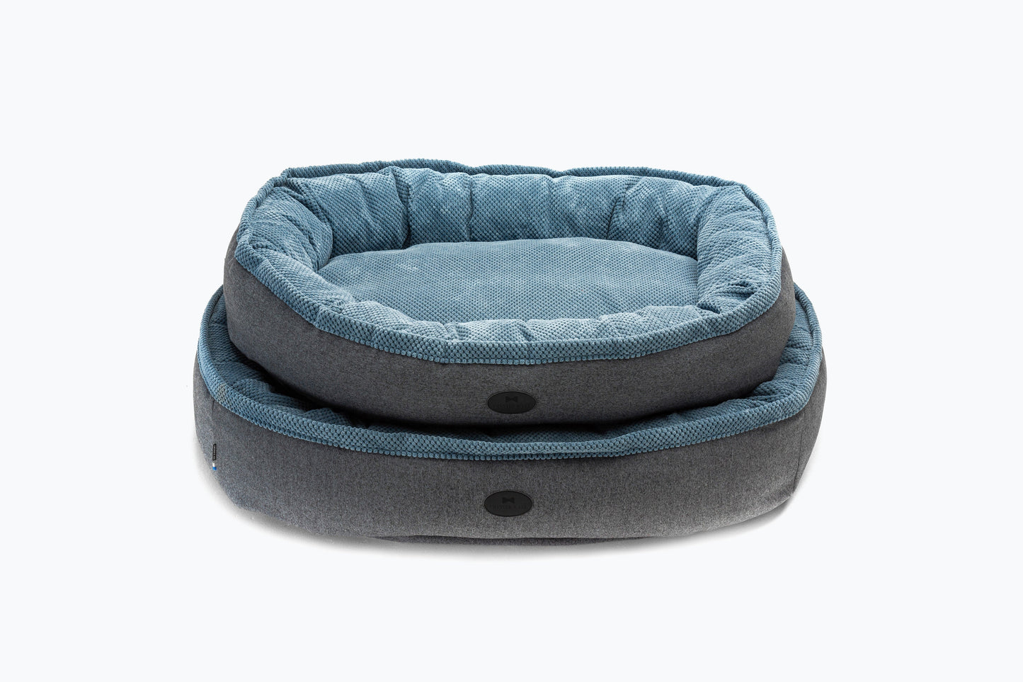 Chester & Lee Cuddly Bagel Dog Bed