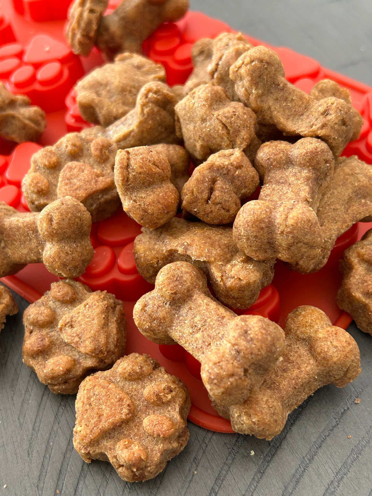 Lucy Loo Treats — Tilly's Treat Peanut Butter, Banana & Bacon Dog Treats (7.5 oz.)