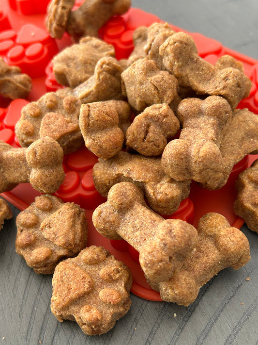 Lucy Loo Treats — Tilly's Treat Peanut Butter, Banana & Bacon Dog Treats (7.5 oz.)
